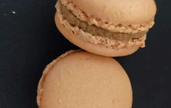Macarons au café