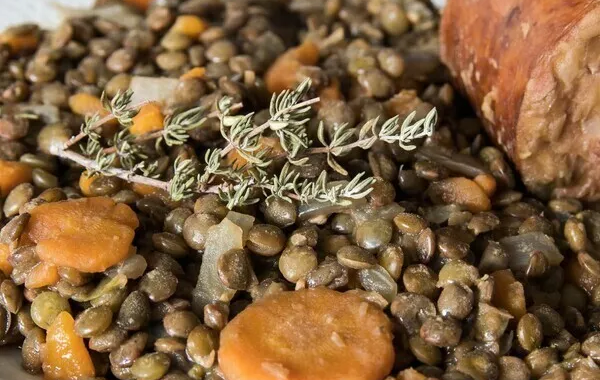 Lentilles (pour saucisses à réchauffer)