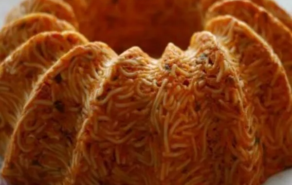 Gâteau de pâtes à la tomate au micro ondes