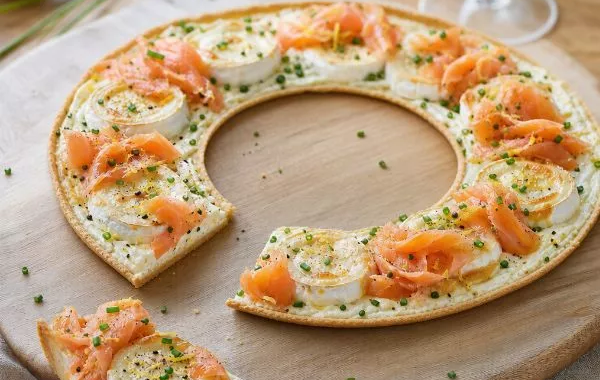 Tarte couronne au chèvre et saumon fumé