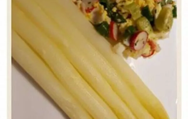 Asperges blanches et sa vinaigrette vitaminée