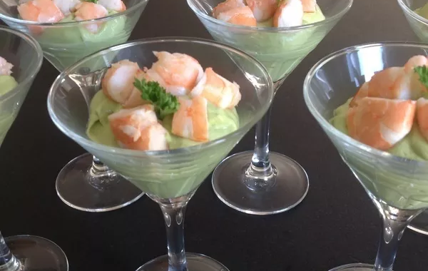 Mousse d'avocats et crevettes (Dude)