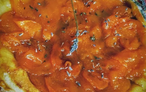 Tarte abricot et lavande façon tatin