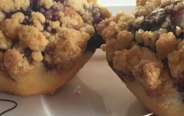 Crumb cakes