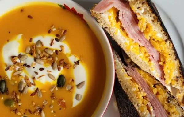 Grilled cheese et soupe de potimarron