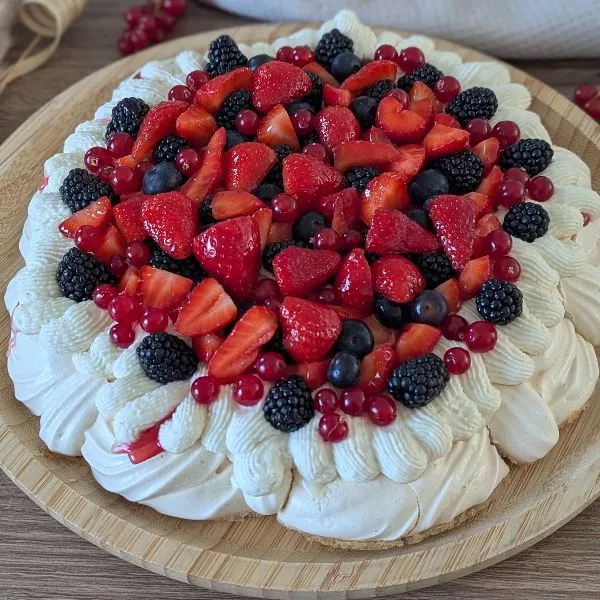 Pavlova aux fruits rouges