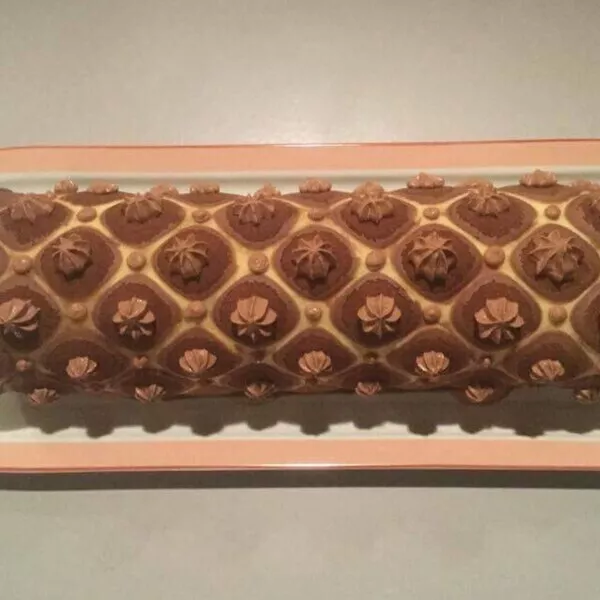 Bûche Express Poires Chocolat décor contrasté