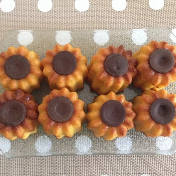 Petits gâteaux orange-amande sans farine.