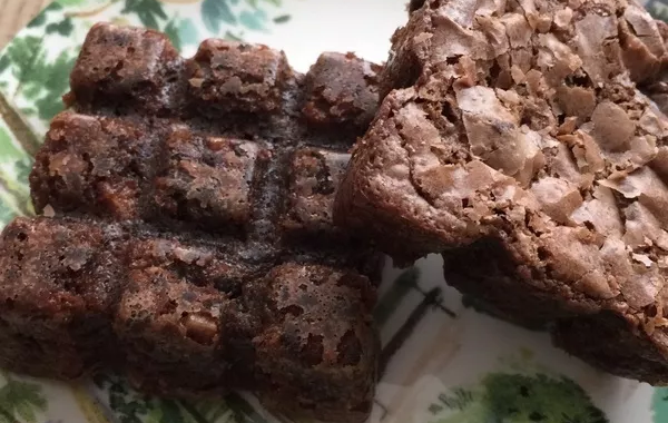 Brownies de Maelig et leur sauce caramel
