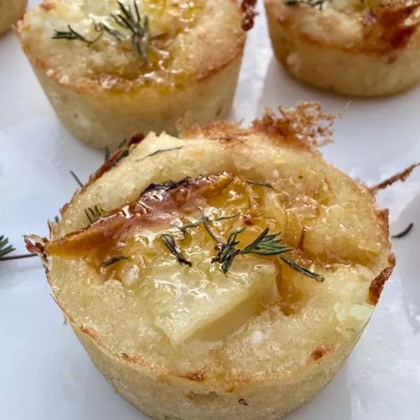 Bouchées aux fromages de chèvre et mirabelles - Chez Nanou