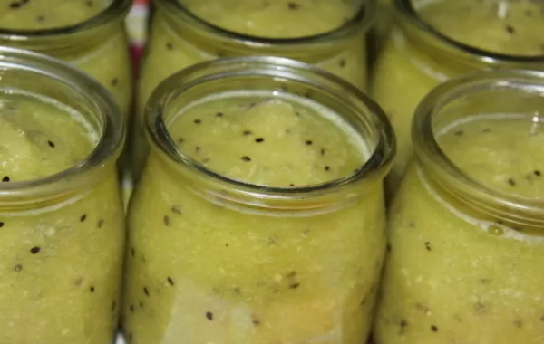 Compote crue de kiwis et poires