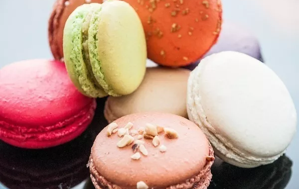 Macarons meringue française