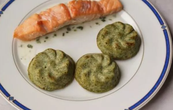 Petits flans d'épinards au parmesan