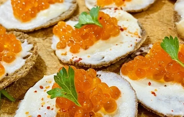 Chips de sarrasin, crème et saumon
