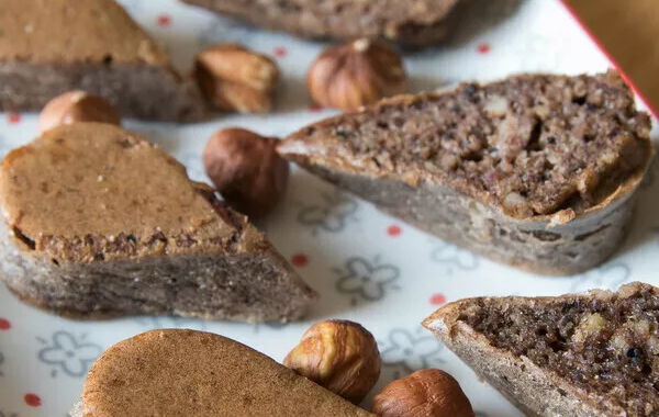 🌿Feuilles apéritives olives, noisettes et comté