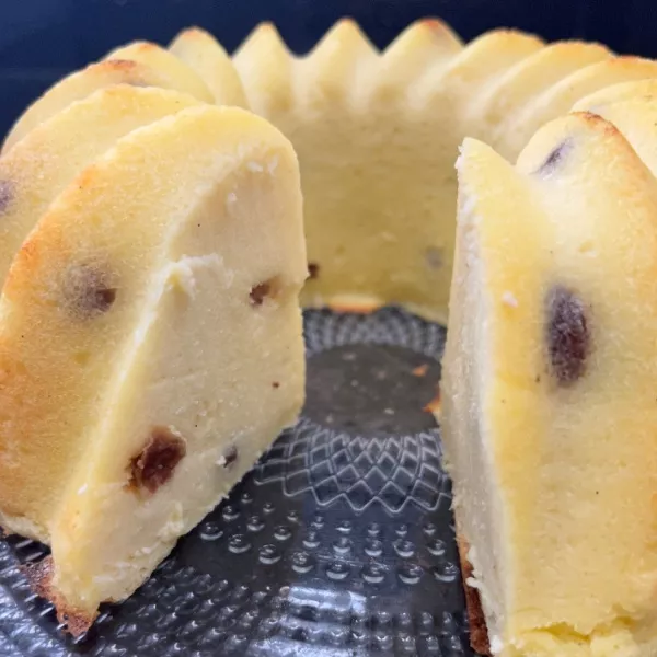 GATEAU DE SEMOULE RHUM RAISINS