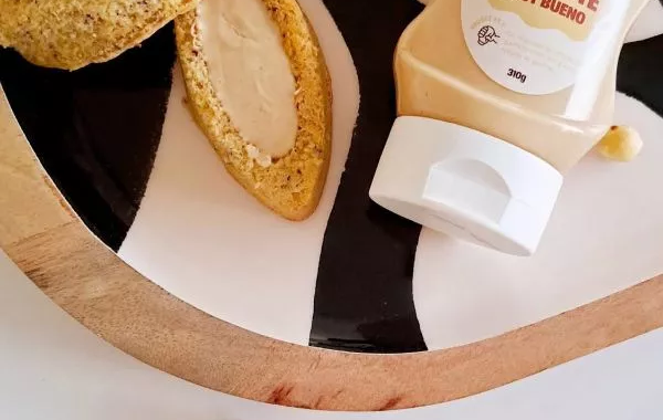 Moelleux noisette aux Kinder Bueno