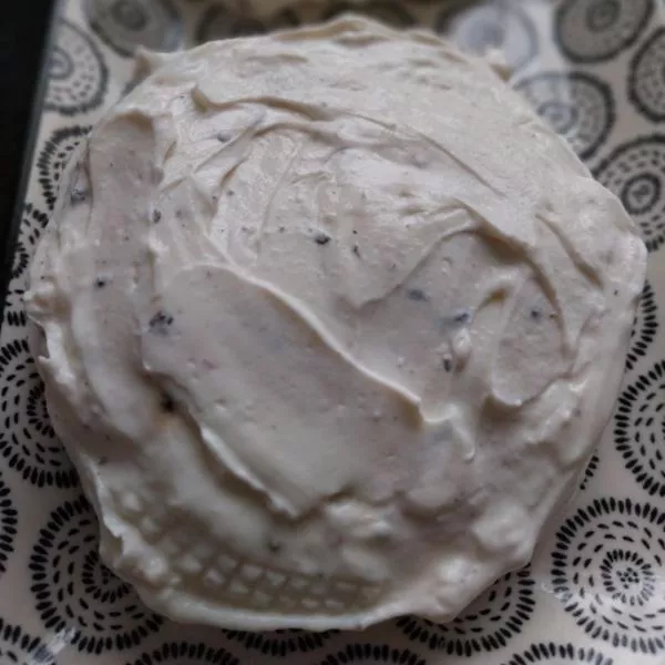 Fromage frais aromatisé à la truffe