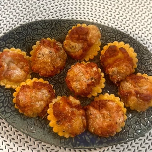 Mini tartelettes feuilletées pesto rouge