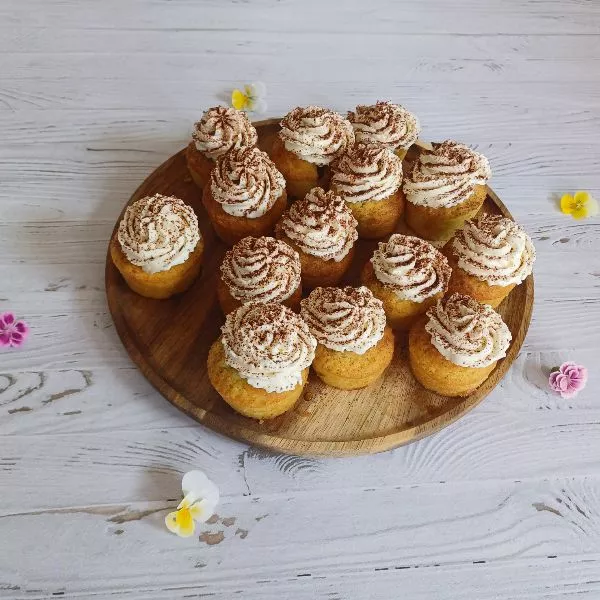  Tiramisu Cup Cakes