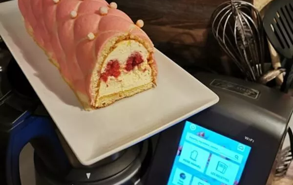 Bûche framboise façon tiramisu