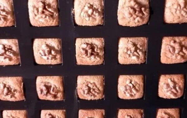 Mini-Cubes à la noix
