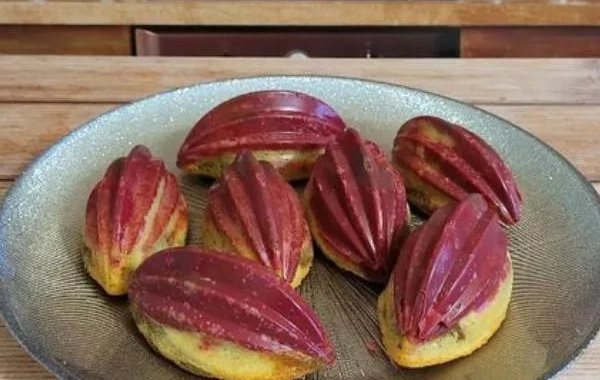 Cabosses au thé matchan chocolat blanc et coque inspiration framboise