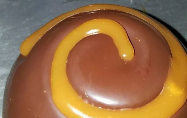 Dômes spirales mousse poire coque chocolat
