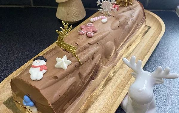 Bûche mousseuse aux 3 chocolats