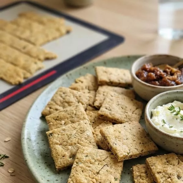 CRACKERS AU BEURRE DE CACAHUETES