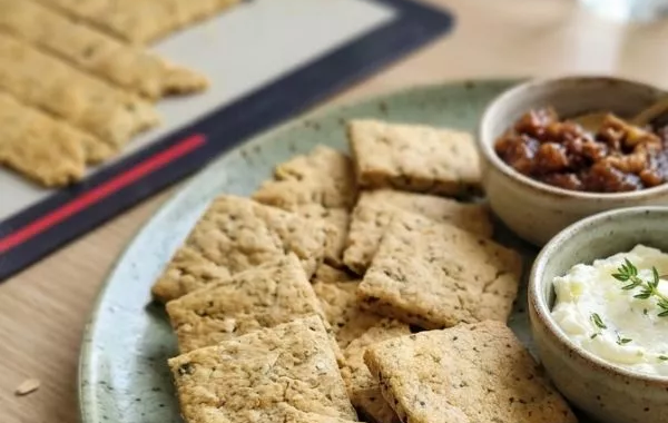 CRACKERS AU BEURRE DE CACAHUETES
