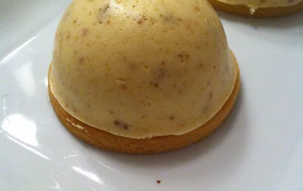 Dômes de mousse au speculoos